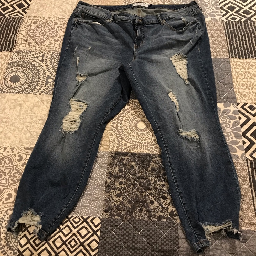 Torrid size 22 Distressed Ankle Skinny jeans